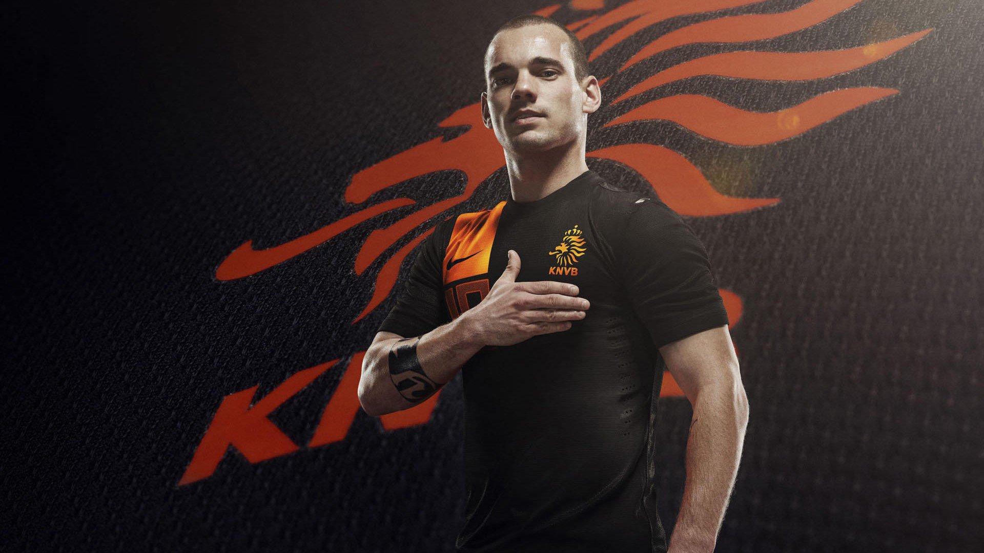 美艳女皇范！WNBA西雅图风暴官媒分享李月汝美照引全球热议