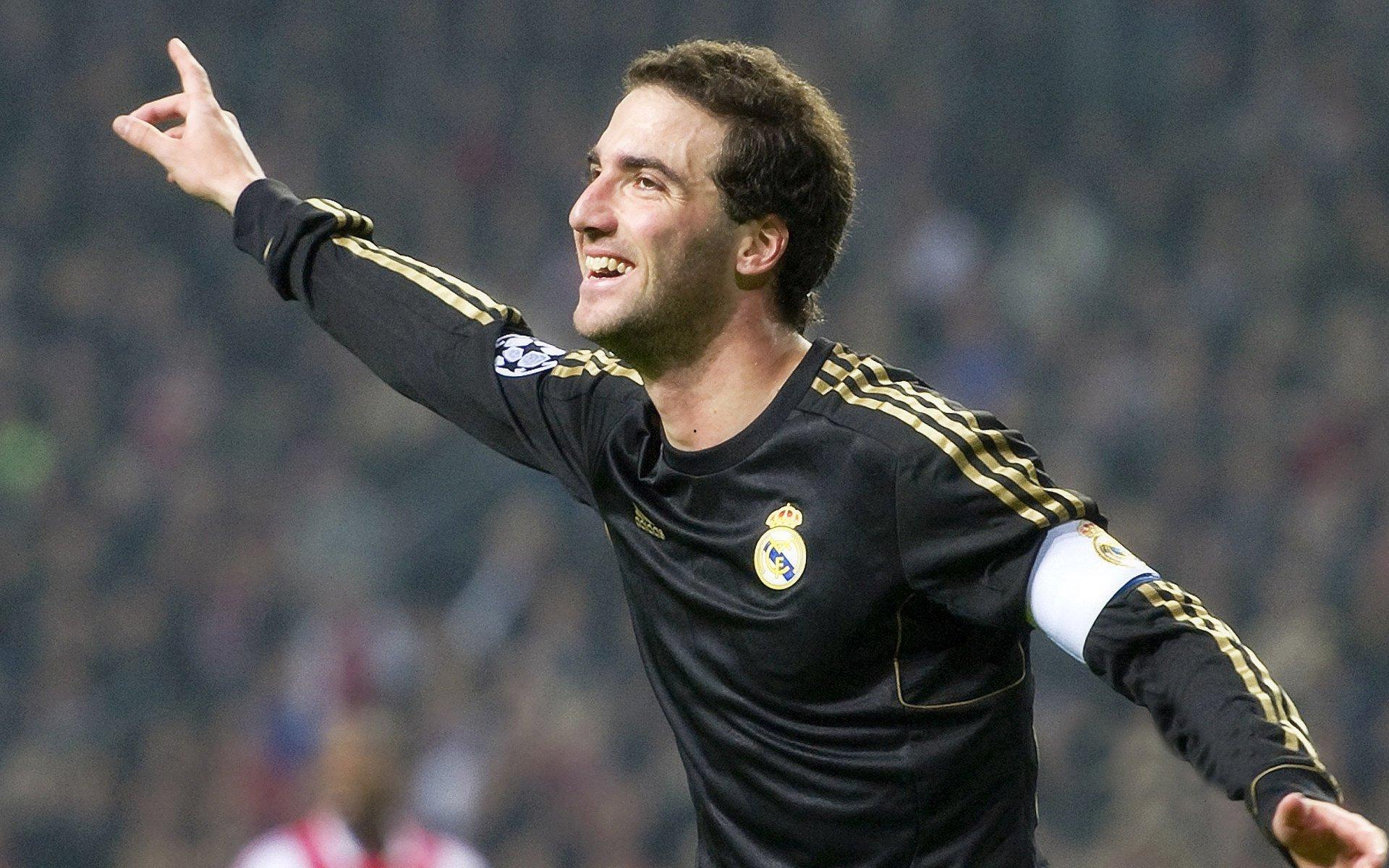 国际米兰史诗般征程，从联赛第四到欧冠决赛的传奇之路