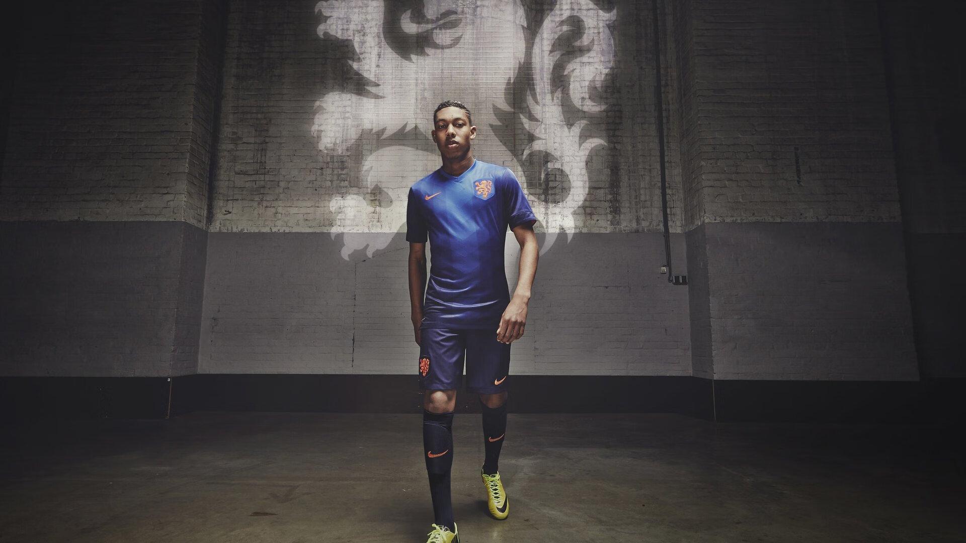 凤凰城再聚首!马威与理查兹前后脚加盟,太阳内线迎来新篇章