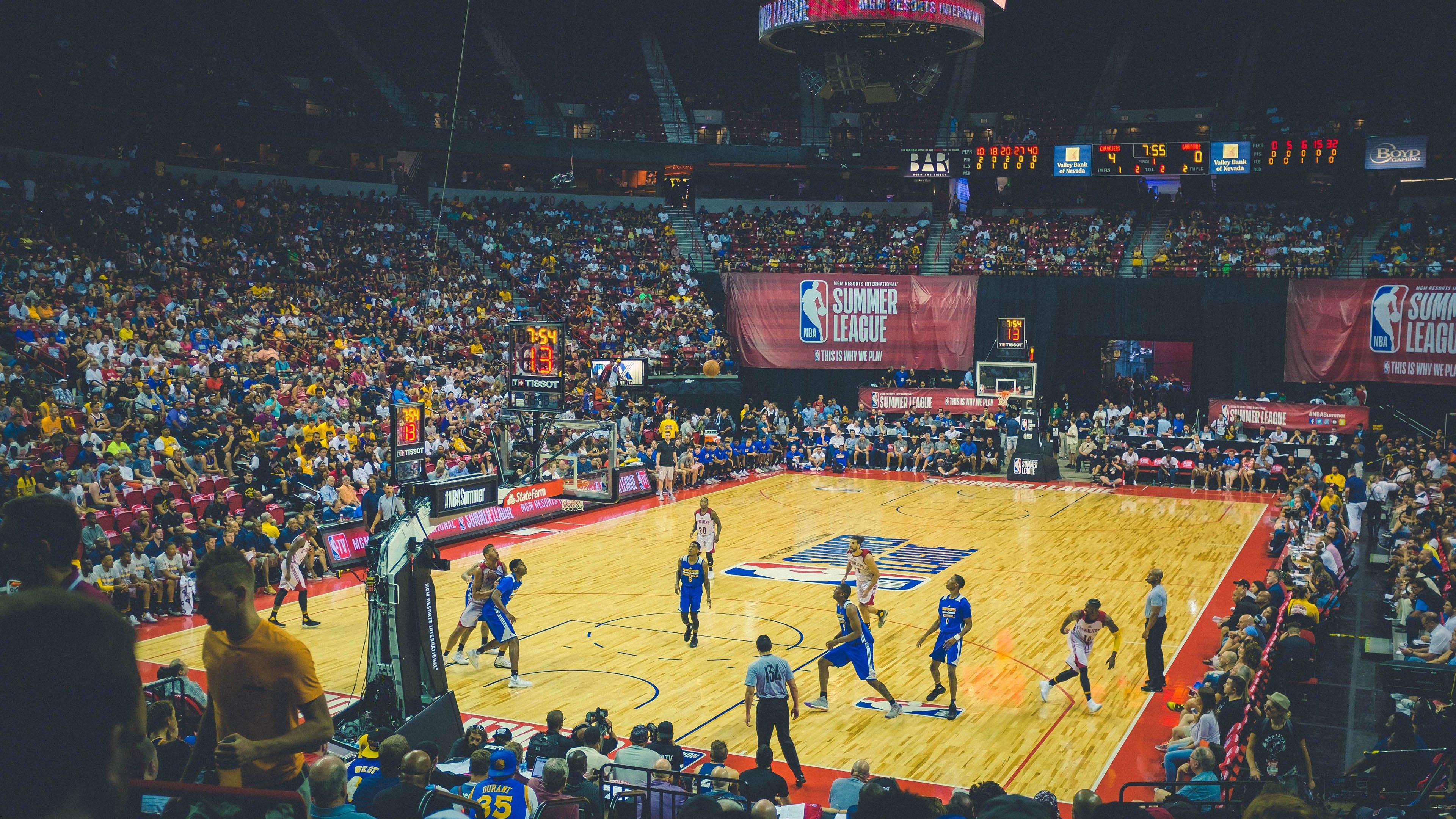 快船补强锁定科林斯,Shams揭秘,哈登体系急需空接威胁点